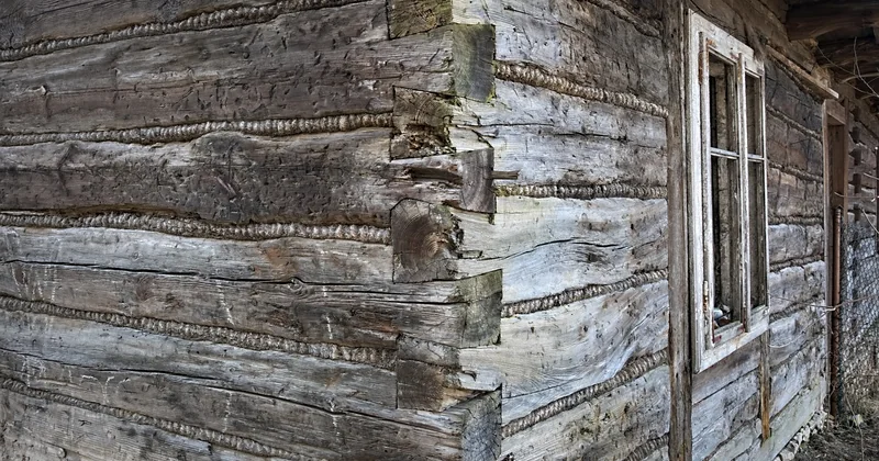 Réparer une poutre en bois pourrie : le cas qu'on oublie toujours